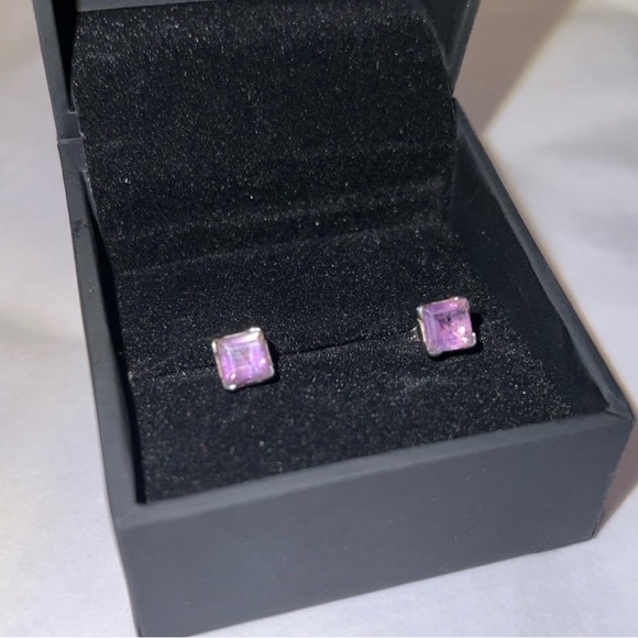 Vintage Sterling Silver 925 marked Amethyst stud earrings - Picture 1 of 4